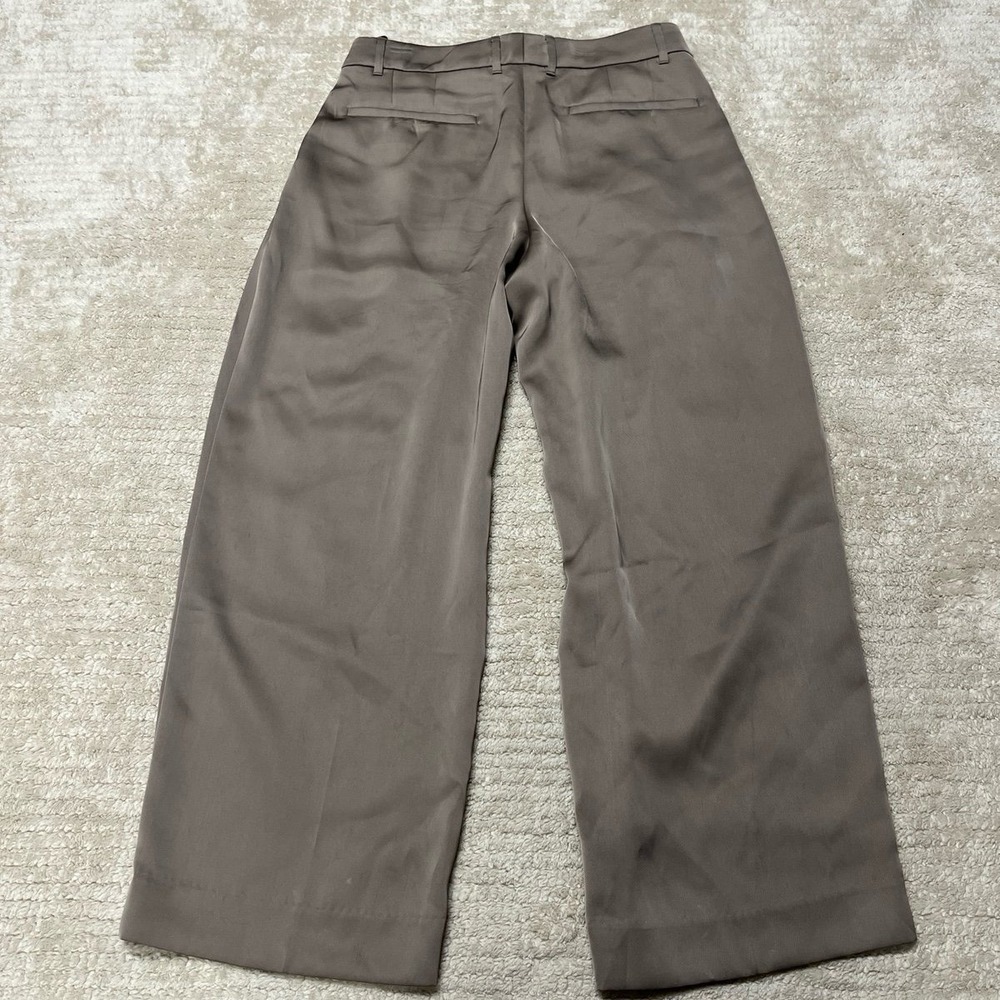 Banana Republic Pleated Wide-Leg Cropped Pant Women's size petite 8 satin taupe - Picture 2 of 3